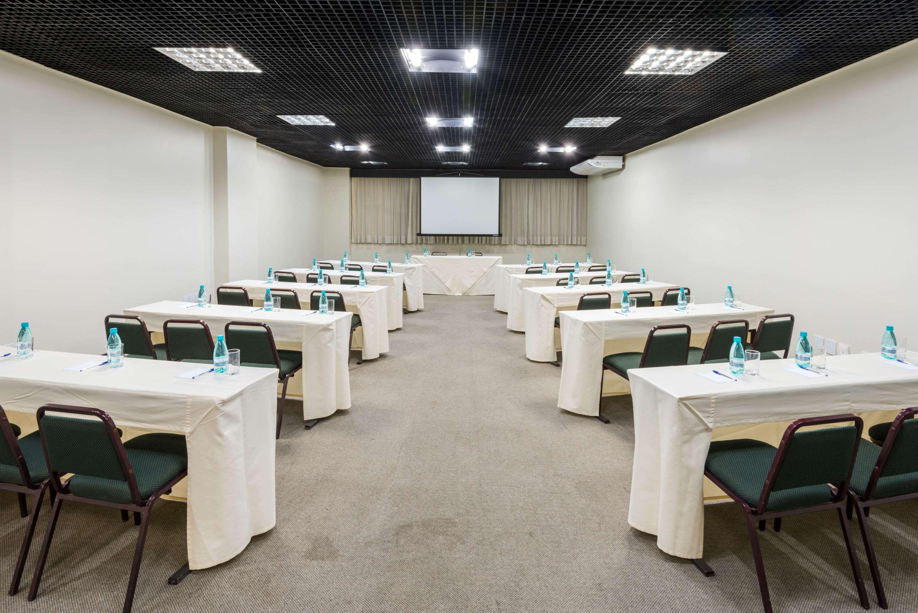 Wyndham Golden Foz Suites Foz do Iguacu Exterior photo